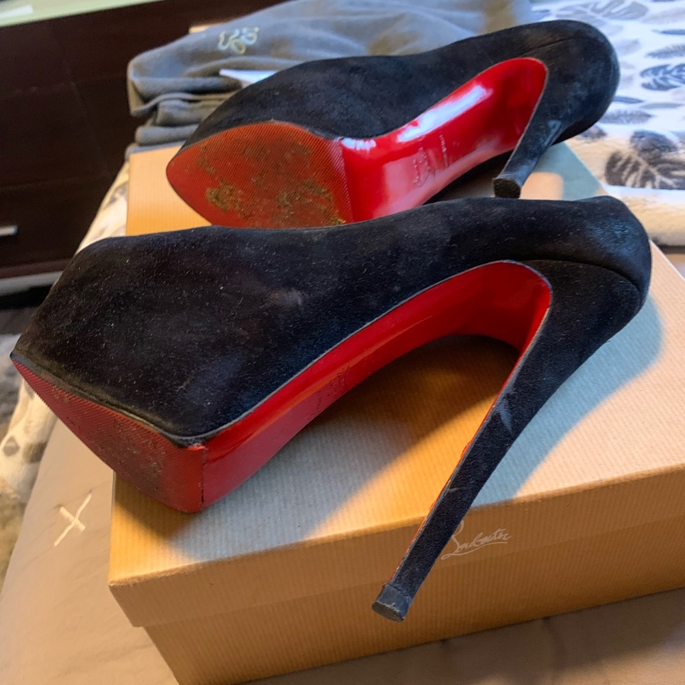 Suede black daffodile 160 pumps  Louboutins